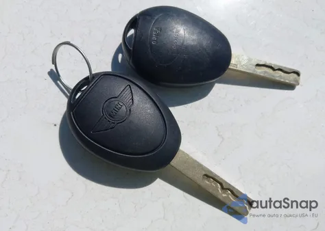 2004 Mini Cooper from USA, damaged, VIN WMWRC33474TC53982